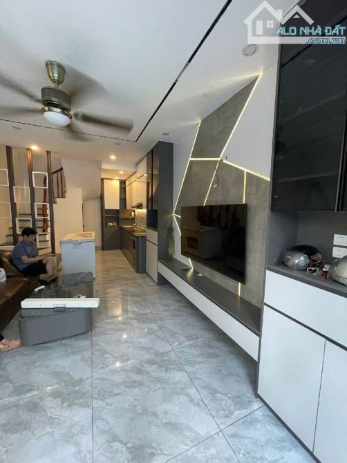 NHÀ LÔ GÓC AN KHÁNH 10M Ô TÔ NỘI THẤT RẤT ĐẸP - 2