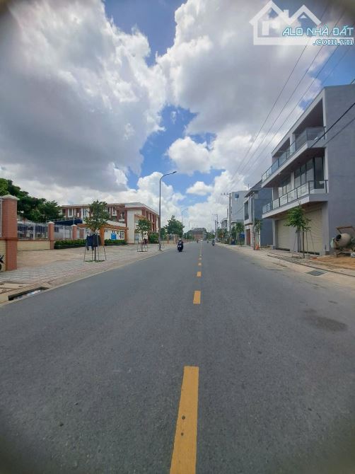 TP.Dĩ An- TĐC Đông Hòa -60m2- 4.6T- Đường nhựa 14m- Sổ hồng riêng - 2