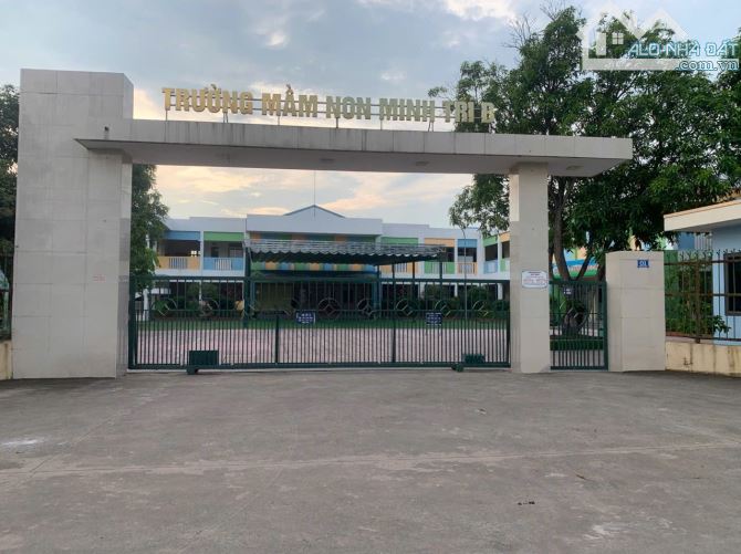 Bán Đất-Xã Minh Trí-( Sóc Sơn)-103M2 -2,25tỷ -Full Thổ Cư-Đường Rộng OTO Tránh -Dân TríCao - 2