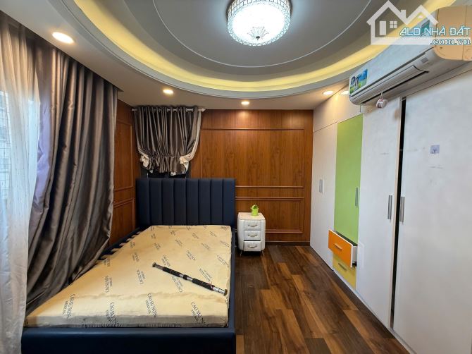 Cho thuê Nguyên căn, penhouse Lâm Văn Bền, Tân Kiểng, Q7. - 2