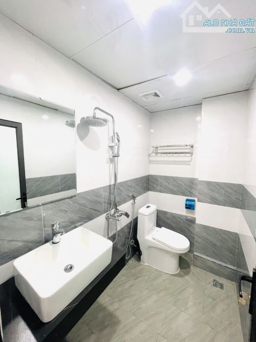 BÁN NHÀ MIÊU NHA - TÂY MỖ - Ô TÔ ĐỖ - FULL NỘI THẤT - 33M X 5 TẦNG - GIÁ 5,55 TỶ - 2