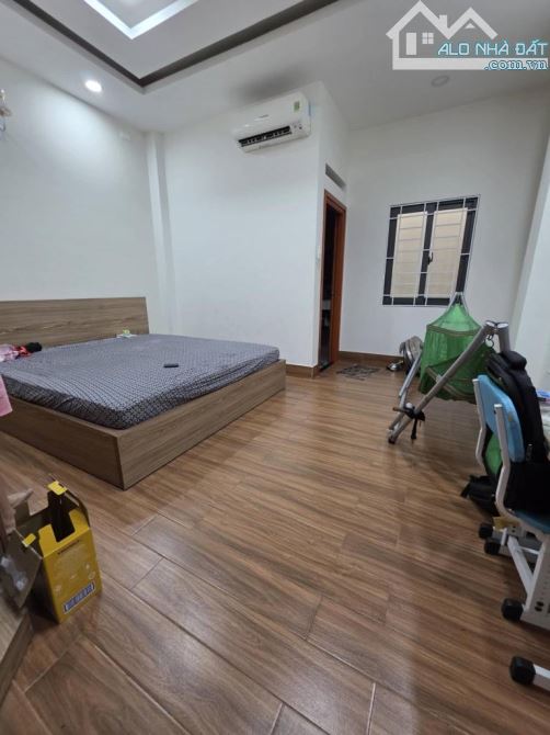 BÁN NHÀ KHIẾU NĂNG TĨNH 64M2 4 TẦNG CHỈ 6.2 TỶ HẺM NHỰA 6M THÔNG GẦN CHUNG CƯ HƯNG THỊNH - 4