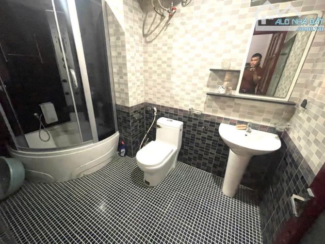 BÁN BIỆT THỰ VIP GIÁ RẺ - KHU VỰC NAM TỪ LIÊM. 132M 5T MT 7M, 220TR/M - 3