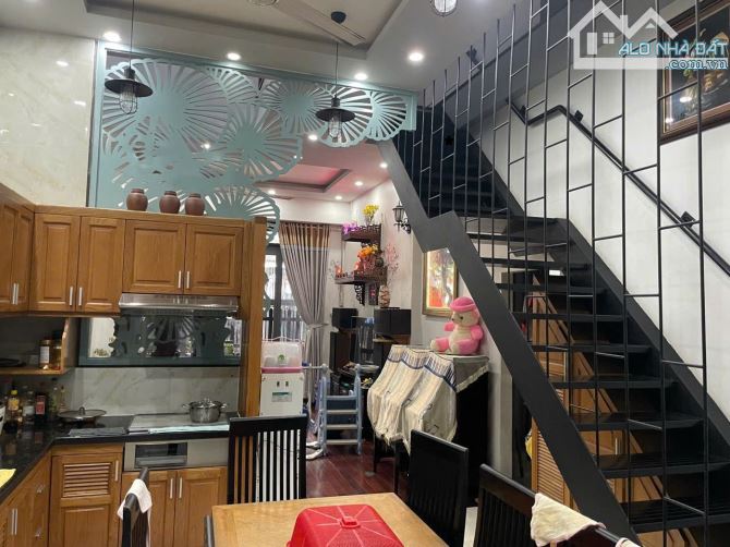 93TP – Bán nhà biệt thự Nguyễn Quý Anh, 104m2 ngang 8m, 3 tầng 5PN, SHR A4, CHỈ 13.6 tỷ TL - 3