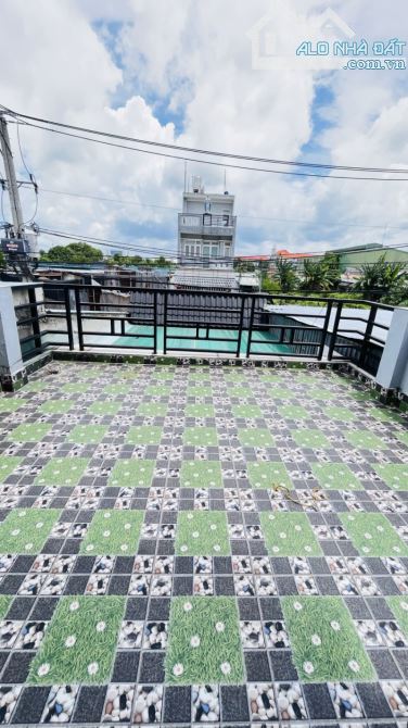 Bán nhà MT Tân Xuân 2 , Hóc Môn   3Tx 126 m2 . Giá chỉ  7.65 tỷ (TL) - 3