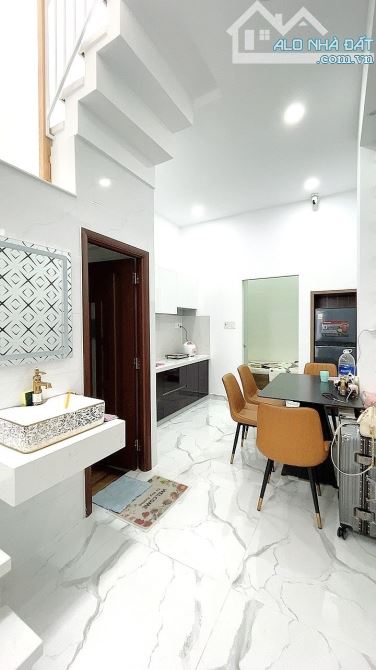 DIỆP MINH CHÂU. 48M2, 4 LẦU, 4 PN, CÔNG VIÊN, TÂN PHÚ , NHỈNH 4 T - 3