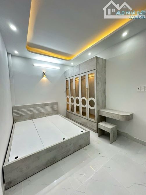Bán Gấp Nhà Mới Keng Nhà Bè-Cách Phú Mỹ Hưng 2km - Full Nội Thất - 3
