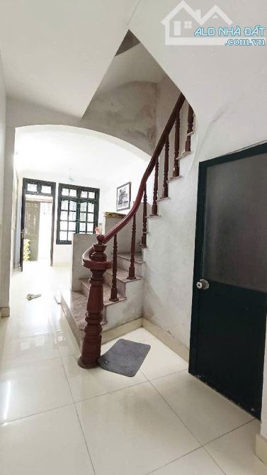 NHÀ 4 TẦNG TRUNG TÂM YÊN VIÊN - Ô TÔ ĐỖ SÁT CỬA - 4.3 TỶ - 3