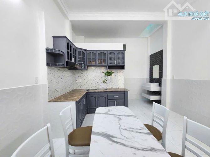 Bán nhà mới 3 tầng xe hơi, 52m2, Bùi Tư Toàn, Bình tân, giáp Kinh Dương Vương, chỉ 5.7 tỷ - 3