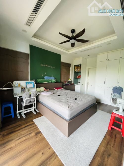 Bán Biệt Thự CIPUTRA 230m2 xây 3 tầng, thiết kế hiện đại, Mặt tiền 10m chỉ 60 tỷ - 3