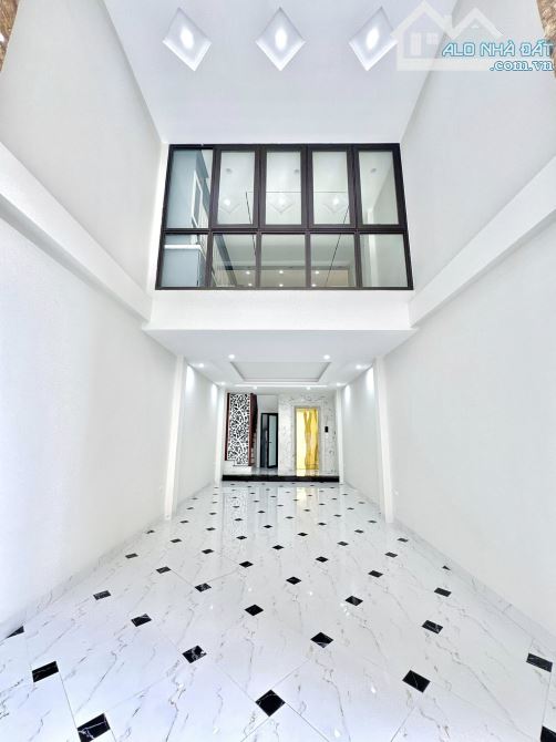BÁN NHÀ ĐƯỜNG ĐỊNH CÔNG THƯỢNG. GARA Ô TÔ. NHÀ MỚI. THANG MÁY. 60M2 - 7 TẦNG. - 3