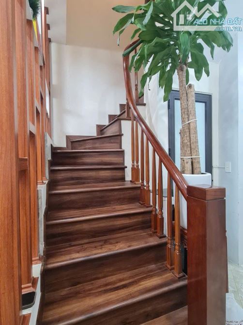 🔶 Nhà Đẹp Kim Giang 34m2 – Ô Tô Đỗ Cổng – 60m ra phố – Ngõ thông – Nội thất xịn - 7.4 Tỷ - 3