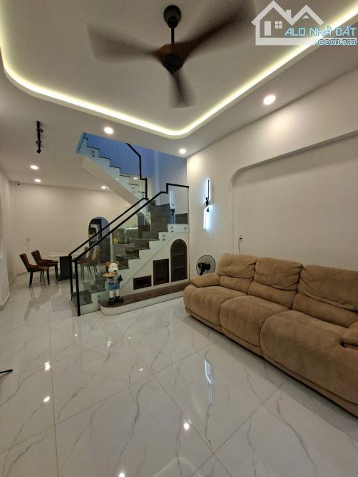 Gần ĐL Võ Văn Kiệt. 2 tầng (4x12m 48m²) hẻm ô tô 7m - chỉ 5 tỷ - giáp Q5, Q6, Quận 8, Tên - 3