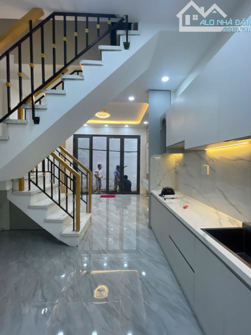 Bán nhà mới 2 tầng hẻm khu cư xá ngân hàng quận 7 - giá 4.5 tỷ - 3