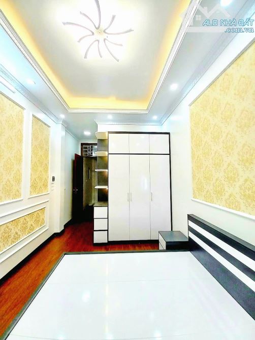 Nhà Đẹp, Lô Góc Kim Ngưu,  Full Nội Thất, Gần Chợ Ngõ vào Rộng Diện Tích 30m2 Giá 6.5 Tỷ - 3