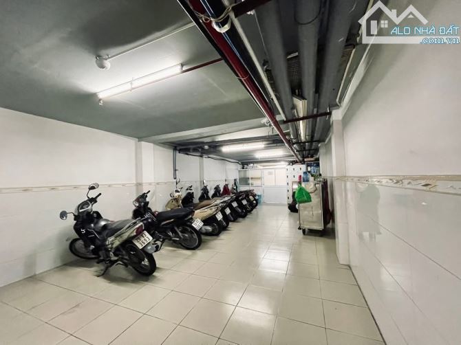 Bán Toà Khách sạn 7 Tầng + Hầm Đường Bạch Đằng P2 Tân Bình gần 150m2 NGỘP BANK BÁN GẤP. - 3