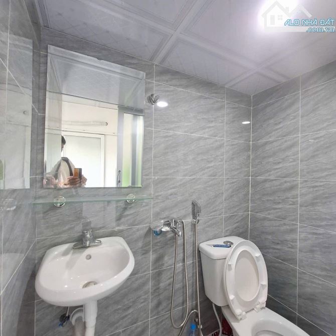 Tập thể Trung Tự💥55m2💥1 Ngủ+WC Khép Kín💥Nhà đẹp ở luôn💥Sổ đỏ💥2.6 Tỷ có THƯƠNG LƯỢNG - 3