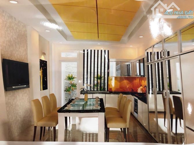 Mặt tiền đường số 17 P.11 GV, trong chợ HTT, 4 x 16 , chỉ 12 tỷ - 4