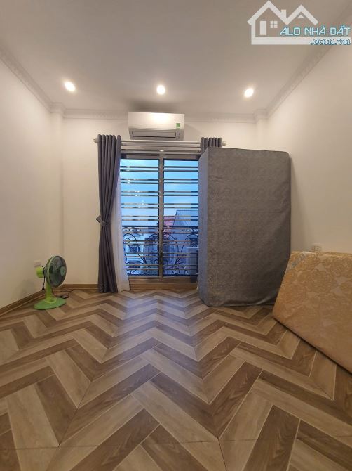 Bán nhà mặt ngõ Bùi Quốc Khái, Linh Đàm, 7.6 tỷ, ô tô đỗ cửa - 4