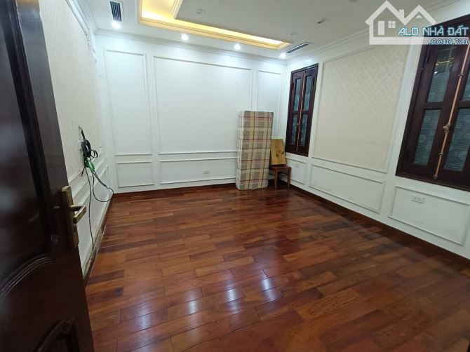 Cho thuê biệt thự Lê Văn Lương kéo dài, Thanh Xuân Bắc. DT 160m2, 3 tầng, MT 8m. - 4