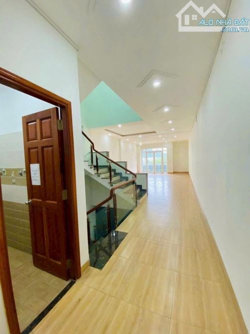 Cho thuê nhà đẹp 1T2L mặt tiền đường N1 khu D2D Võ Thị Sáu - 4