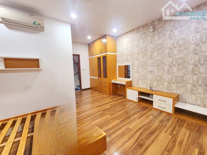 Bán nhà 2 lầu hẻm 125 đường Nguyễn Thị Tần P.Rạch Ông Quận 8 - 4