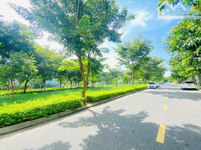 SIÊU PHẨM 4 TẦNG BÙI CÔNG TRỪNG-VIEW CÔNG VIÊN - HÒA XUÂN - CẨM LỆ. - 4