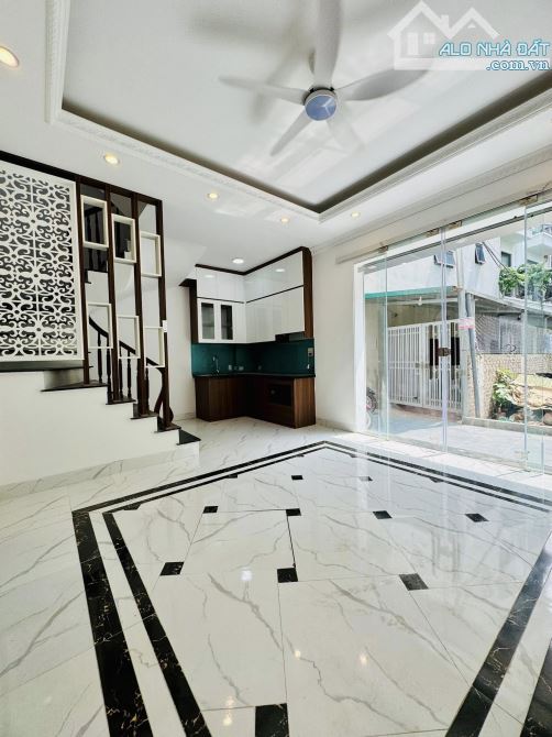 Bán nhà Dương Văn Bé, Minh Khai, 35m2 x 5 tầng, ô tô 10M, Giá: 6,5 tỷ( ctl) - 4