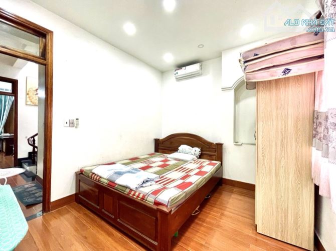 Bán nhà 4 tầng FULL NỘI THẤT đường AN PHÚ ĐÔNG 09,phường AN PHÚ ĐÔNG, Q12, dt 60m².Hẻm oto - 4