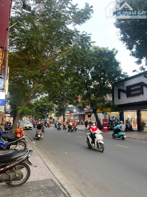 NHÀ MỚI, NỞ HẬU - 1 XẸC GẦN MẶT TIỀN KHU LÊ VĂN SỸ - 45m2, 3 TẦNG - 6 TỶ - 4