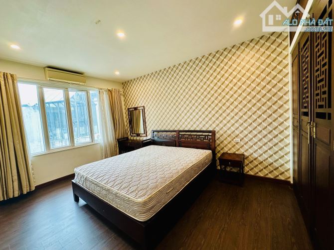Cho thuê căn hộ thang máy tầng 7 đủ tiện nghi gần hồ Trúc Bạch, Trần Tế Xương - 4