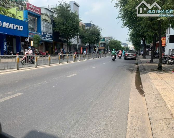 Siêu phẩm 4 tầng, cạnh nhà ga T3, chỉ nhỉnh 12 tỷ, nhà đẹp - giá tốt, BÁN NHANH - 4