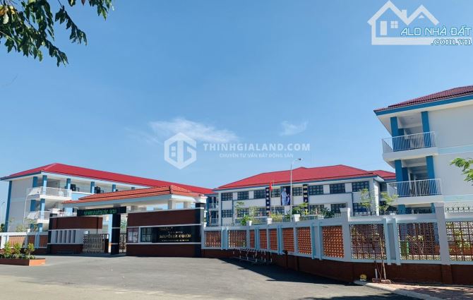 BÁN CĂN BIỆT THỰ HOÀN CÔNG VỚI 257m2 NGANG 10m HƯỚNG ĐÔNG NAM BÊN CẠNH DỰ ÁN SUNGROUP - 5