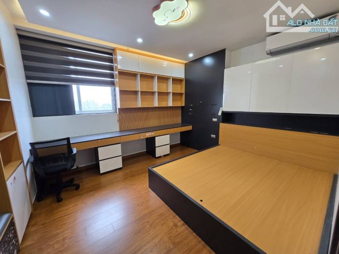 💥💥 HIẾM NHẤT THỊ TRƯỜNG - CCMN 9 PHÒNG KHÉP KÍN - DOANH THU 50 TR/THÁNG - LÔ GÓC 3 MẶT T - 5