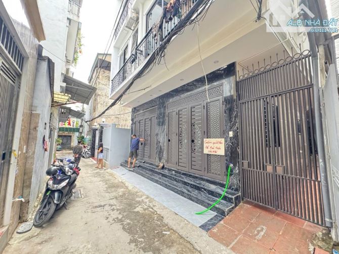 Hiếm! Bán CHDT Cổ Nhuế, Bắc Từ Liêm - 50M Ra Ô Tô Tránh -38M2 - 6Tầng Thang Máy - 8 Tỷ Hơn - 5