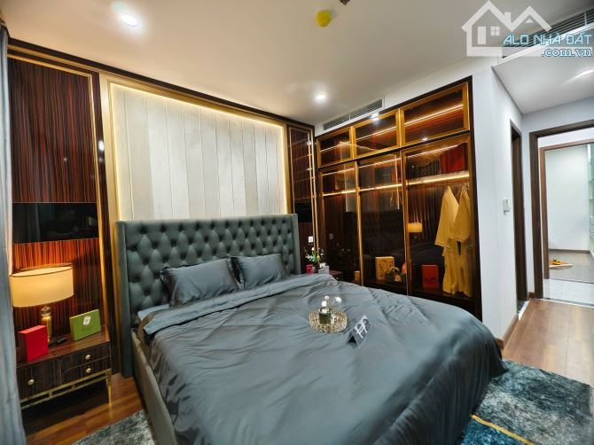 Anh Long VP Bank bán (Căn Góc Hoa Hậu) 3pn 93m2 Mon City, Nội Thất Kiểu Pháp, chỉ 7 tỷ - 5