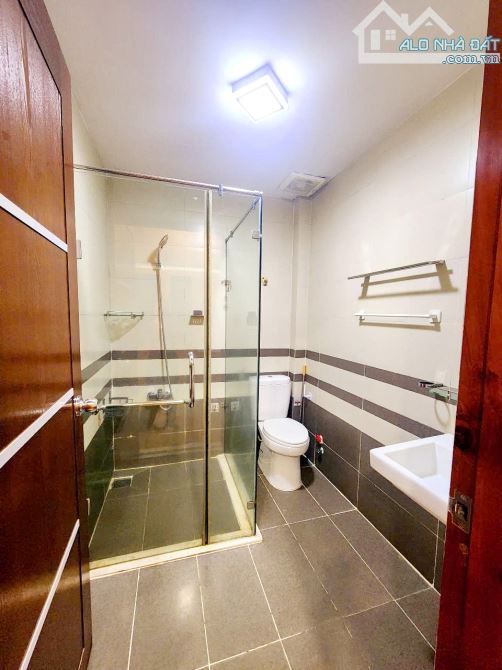 Bán nhà 2 lầu hẻm 125 đường Nguyễn Thị Tần P.Rạch Ông Quận 8 - 5
