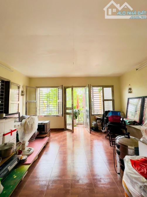 BÁN NHÀ ĐƯỜNG KIM GIANG. GARA Ô TÔ. 82M2 - 5 TẦNG. MT 7M. GIÁ NHỈNH 20 TỶ. - 5