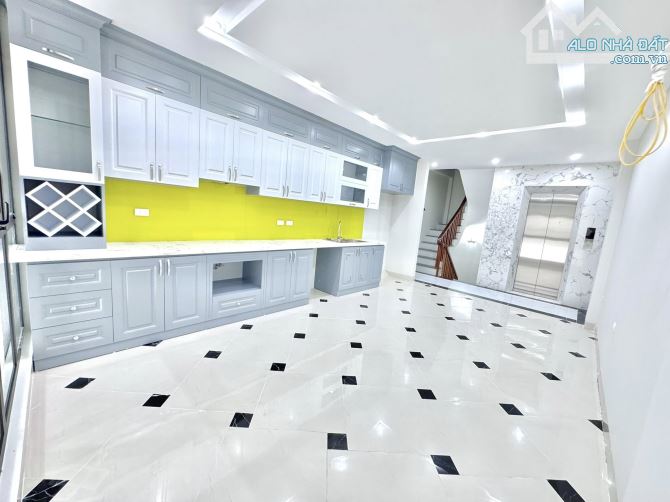 BÁN NHÀ ĐƯỜNG ĐỊNH CÔNG THƯỢNG. GARA Ô TÔ. NHÀ MỚI. THANG MÁY. 60M2 - 7 TẦNG. - 5