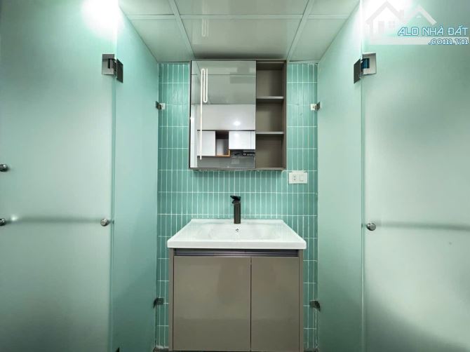 APARTMENT MẶT PHỐ - TÒA 10 TẦNG - 220M2 - MT 10M - 2 HẦM 8 NỔI -  DÒNG TIỀN 4 TỶ/NĂM - 5
