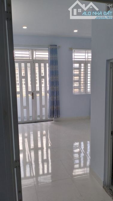 NHÀ ĐẸP GIÁ RẺ – HẺM XE HƠI TRÁNH – SÁT ĐẠI HỌC GTVT,  DT 5x16m – 2 tầng – 3PN – 4.5 tỷ - 5