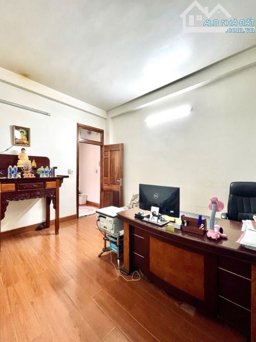 Bán nhà 4 tầng FULL NỘI THẤT đường AN PHÚ ĐÔNG 09,phường AN PHÚ ĐÔNG, Q12, dt 60m².Hẻm oto - 5