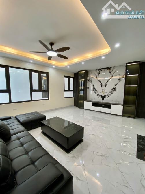 Bán nhà Bồ Đề, ngõ nông, 6 tầng thang máy, 38m2, mt 5m,hơn 8 tỷ gần hồ. - 5