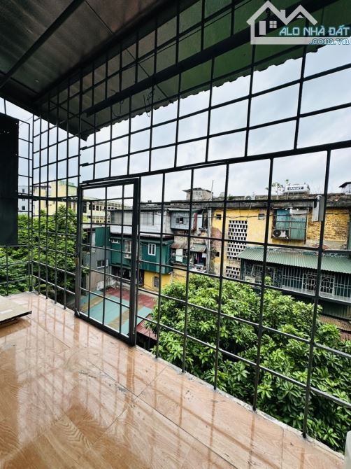 Bán nhà tập thể phố cảm hội– nhà nằm trong khu phân lô ôtô chạy vòng quanh, dân - 6