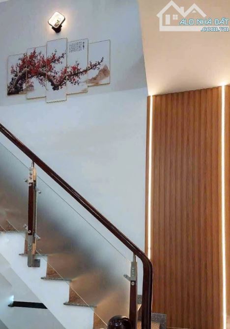 Nhà mới Lê Văn Quới, Bình Tân. DT 49m² - 3 tầng, MT 4,1m. Hẻm rộng ô tô tránh. 4.6 TỶ - 6