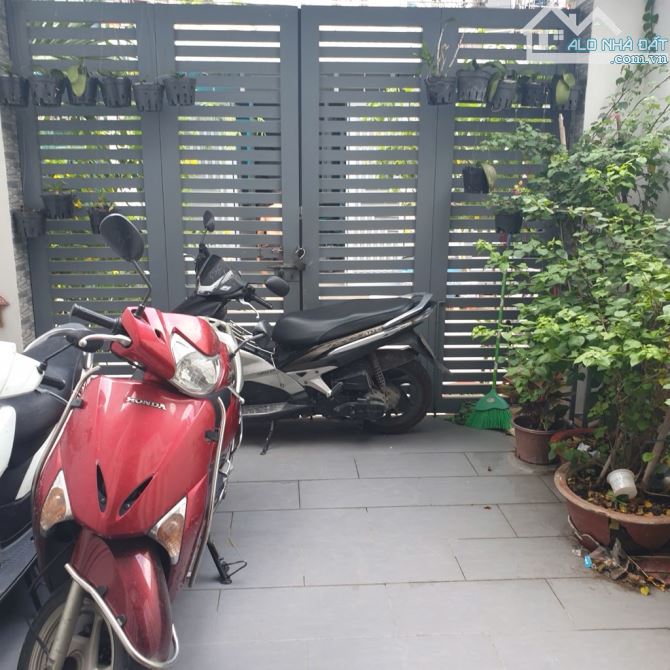 Nhà 3 Tầng, có dòng tiền 9tr/tháng đường TL13 phường TaL Q12 DT 120m2(4x30) hẻm 12m💲6.1 ỷ - 6