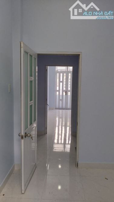 NHÀ ĐẸP GIÁ RẺ – HẺM XE HƠI TRÁNH – SÁT ĐẠI HỌC GTVT,  DT 5x16m – 2 tầng – 3PN – 4.5 tỷ - 6