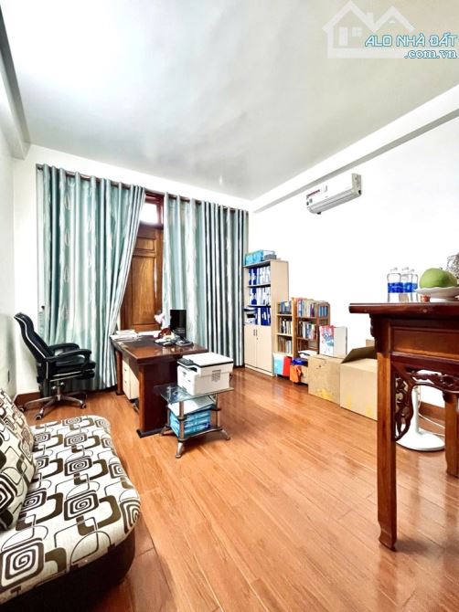 Bán nhà 4 tầng FULL NỘI THẤT đường AN PHÚ ĐÔNG 09,phường AN PHÚ ĐÔNG, Q12, dt 60m².Hẻm oto - 6
