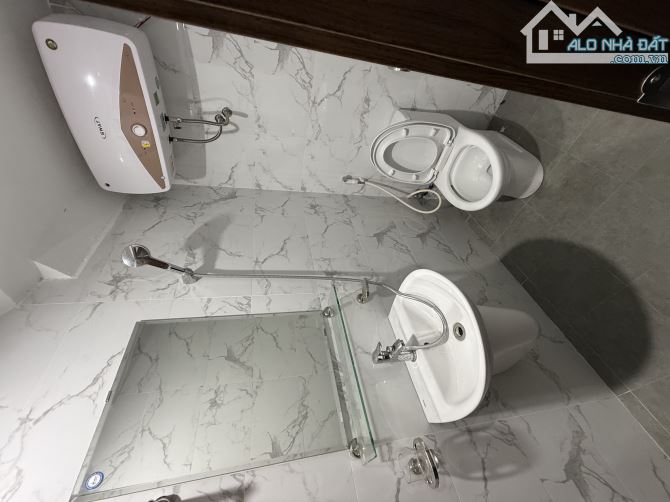 BÁN GẤP NHÀ KHU DỊCH VỤ MỚI PHÂN LÔ VỈA HÈ Ô TÔ TRÁNH VÂN CANH HOÀI ĐỨC 75MX5T CHỈ 15.5 TỶ - 8