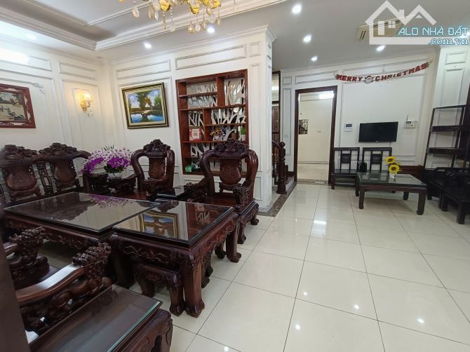 Cho thuê biệt thự Lê Văn Lương kéo dài, Thanh Xuân Bắc. DT 160m2, 3 tầng, MT 8m. - 9